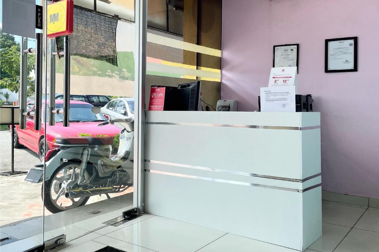 באייאן לפאס Oyo 90334 Mawlaya Hotel מראה חיצוני תמונה