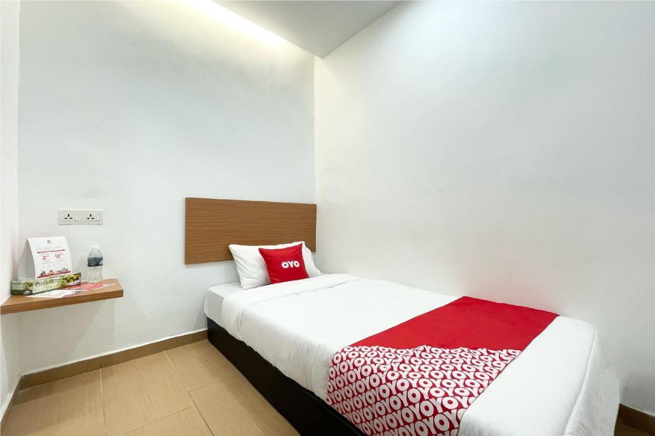 באייאן לפאס Oyo 90334 Mawlaya Hotel מראה חיצוני תמונה