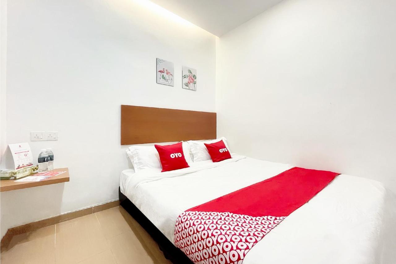 באייאן לפאס Oyo 90334 Mawlaya Hotel מראה חיצוני תמונה